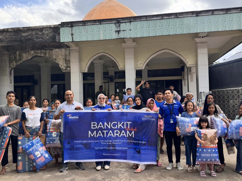 Balifoam Hadir Berbagi Kepedulian untuk Warga Terdampak Banjir Mataram